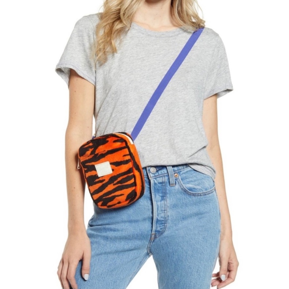 Herschel Supply Cruz Tiger Royal Blue Crossbody Bag
